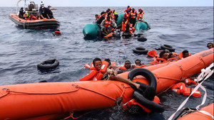 리비아 해상서 난민선 전복…"42명 사망 추정"